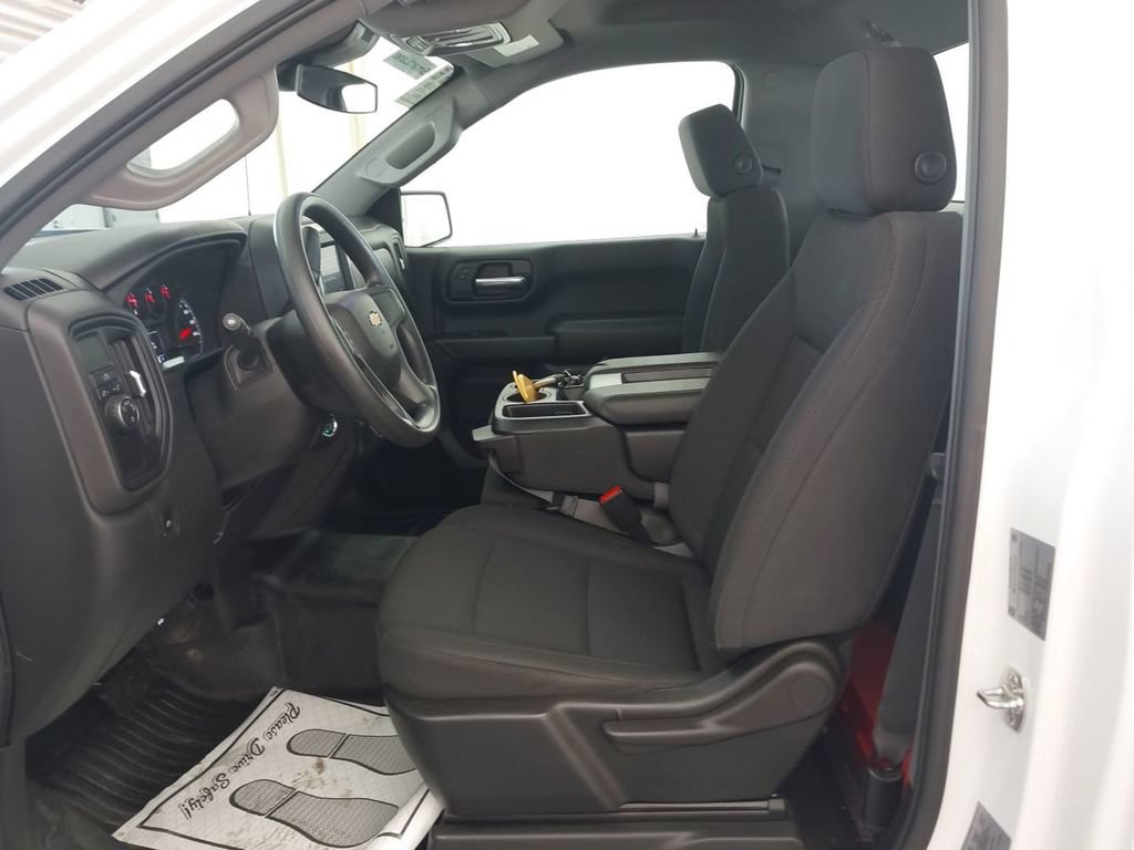 Used 2025 Chevrolet Silverado 1500 W/T RWD image 13