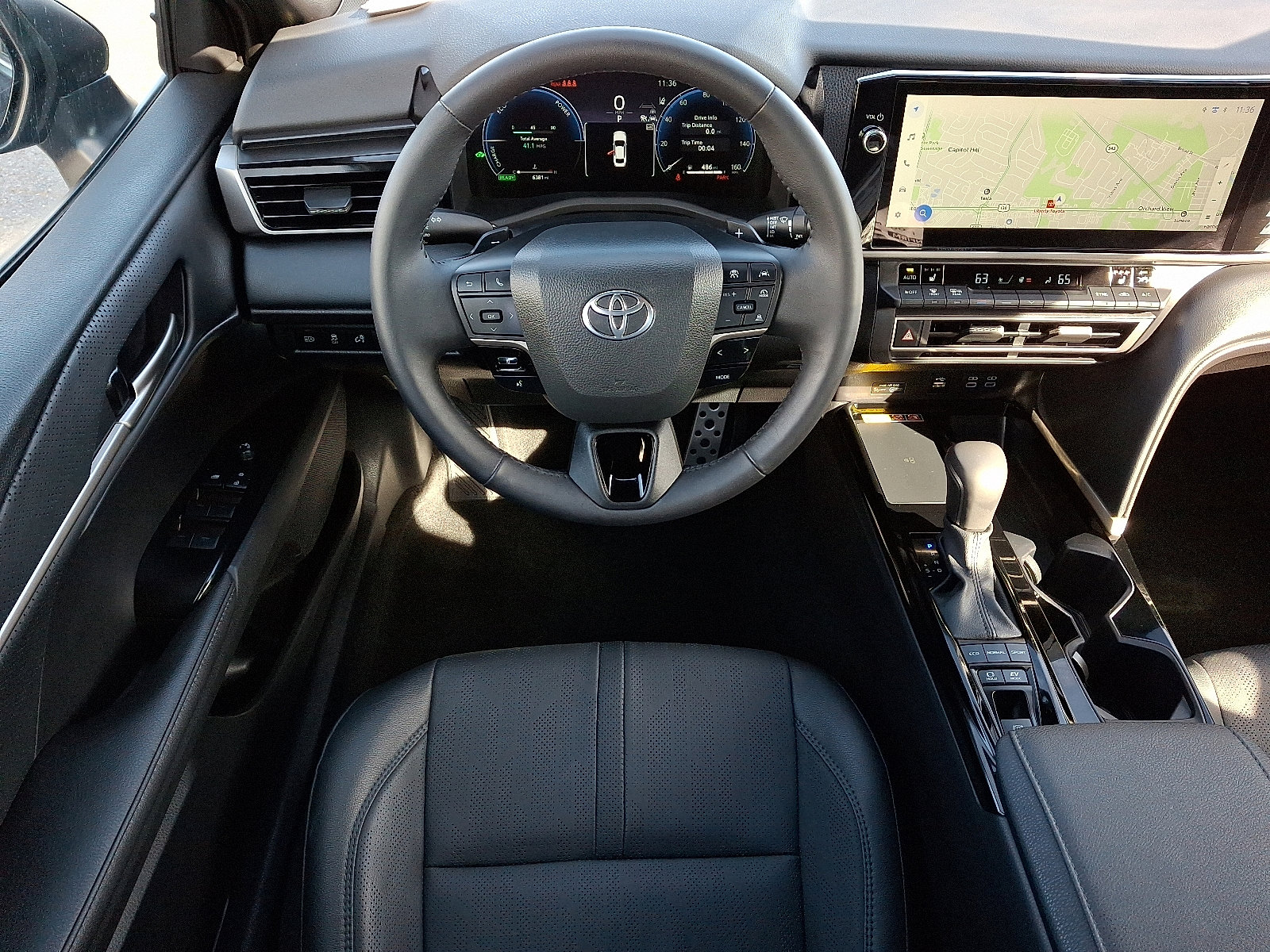 Used 2025 Toyota Camry XSE image 11