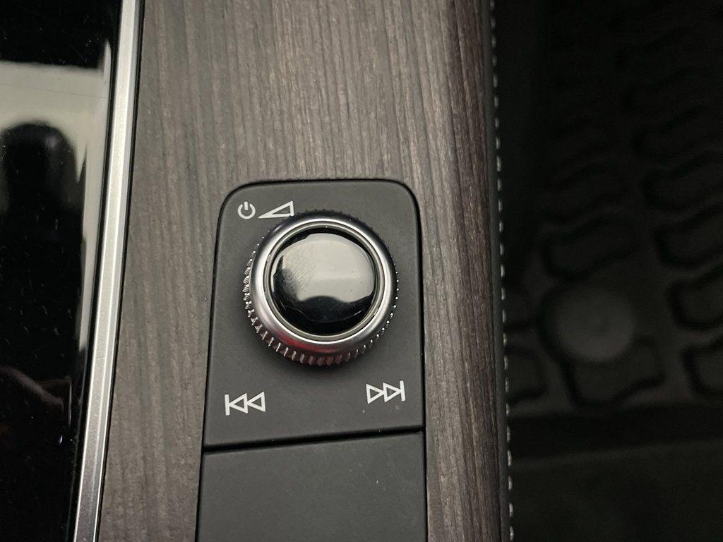 Used 2023 Audi Q5 2.0T Prestige w/ Prestige Package image 27