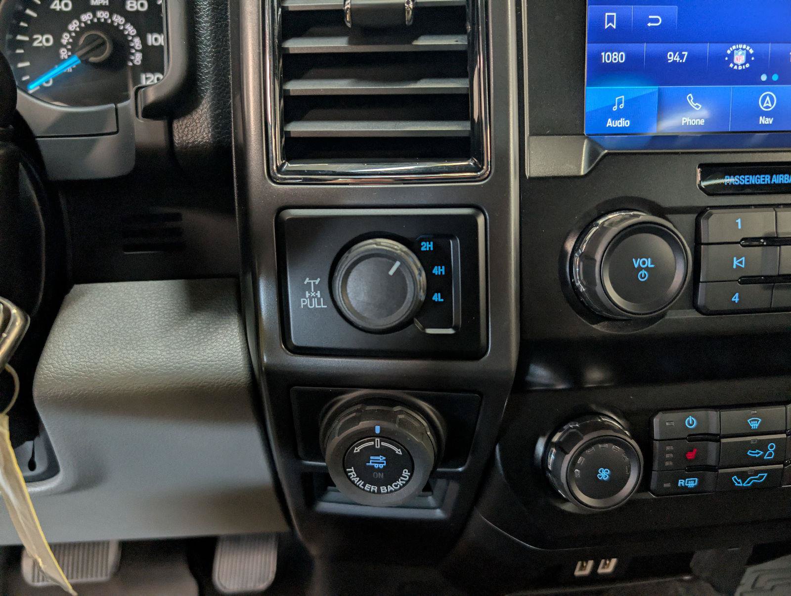 Used 2019 Ford F150 XLT w/ Equipment Group 302A Luxury AWD/4WD image 25