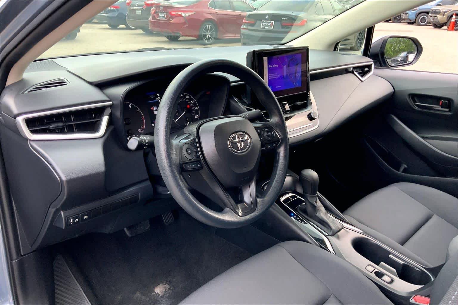 Used 2024 Toyota Corolla LE FWD image 17
