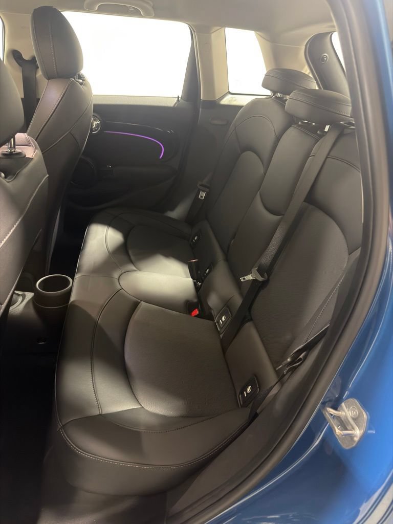 Used 2024 MINI Cooper S FWD image 5