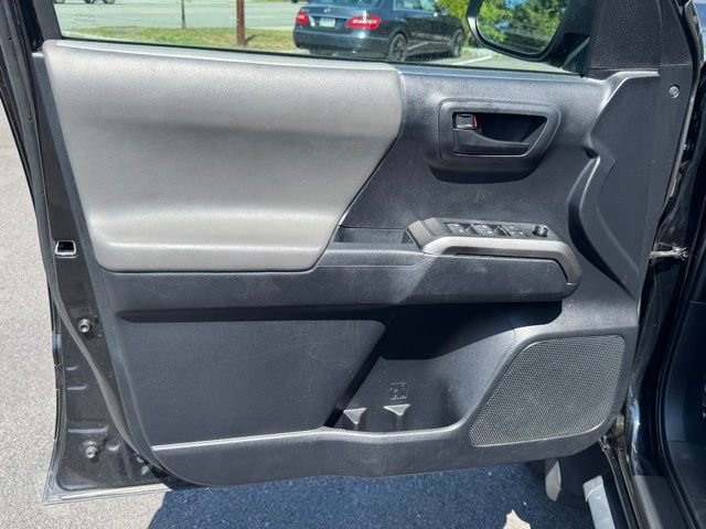 Used 2019 Toyota Tacoma SR5 image 9