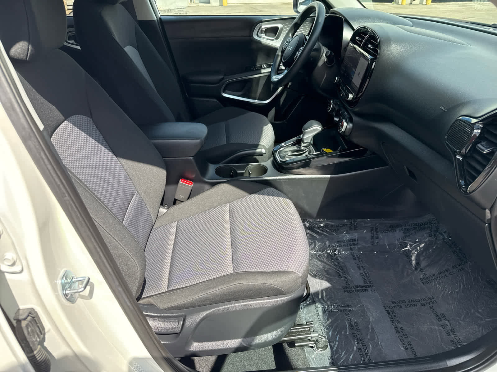 Used 2024 Kia Soul S image 12