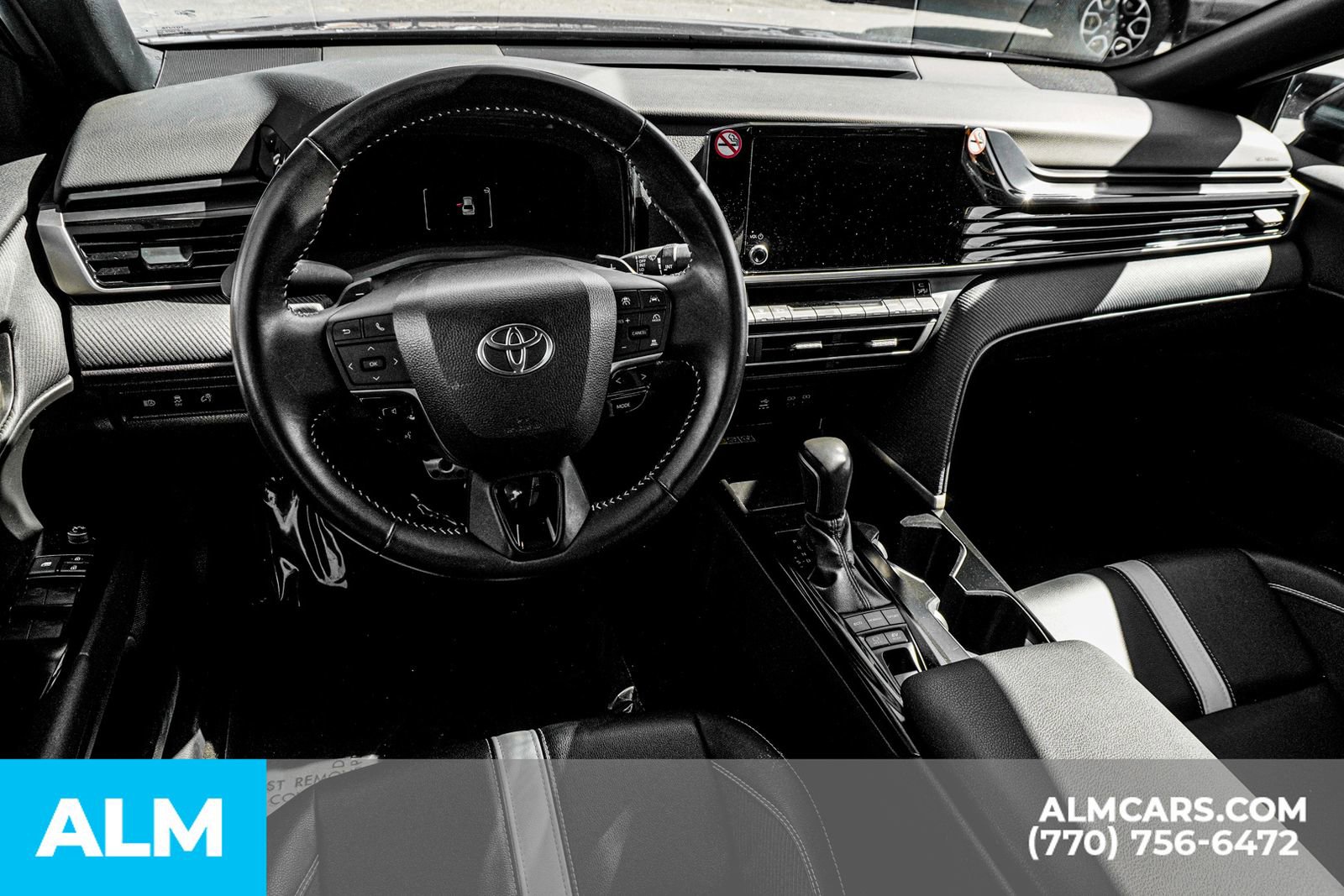 Used 2025 Toyota Camry SE image 26