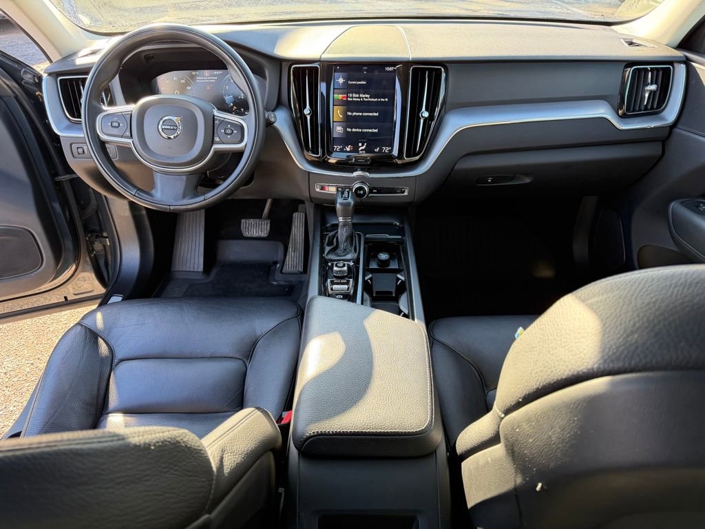 Used 2020 Volvo XC60 T6 Momentum image 15