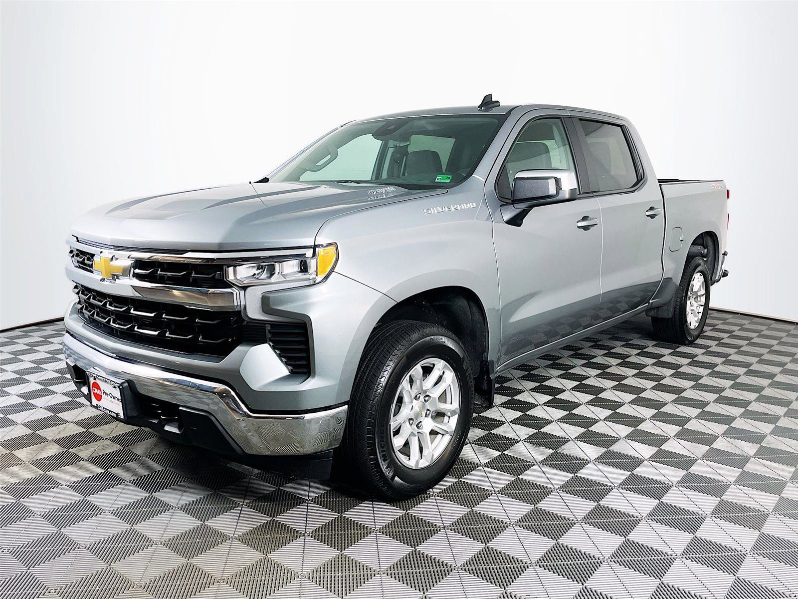 Certified 2025 Chevrolet Silverado 1500 LT image 3