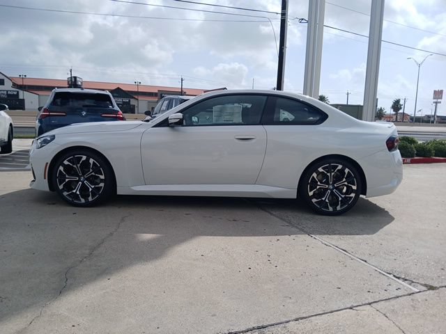 New 2025 BMW 230i Coupe w/ M Sport Package RWD image 6