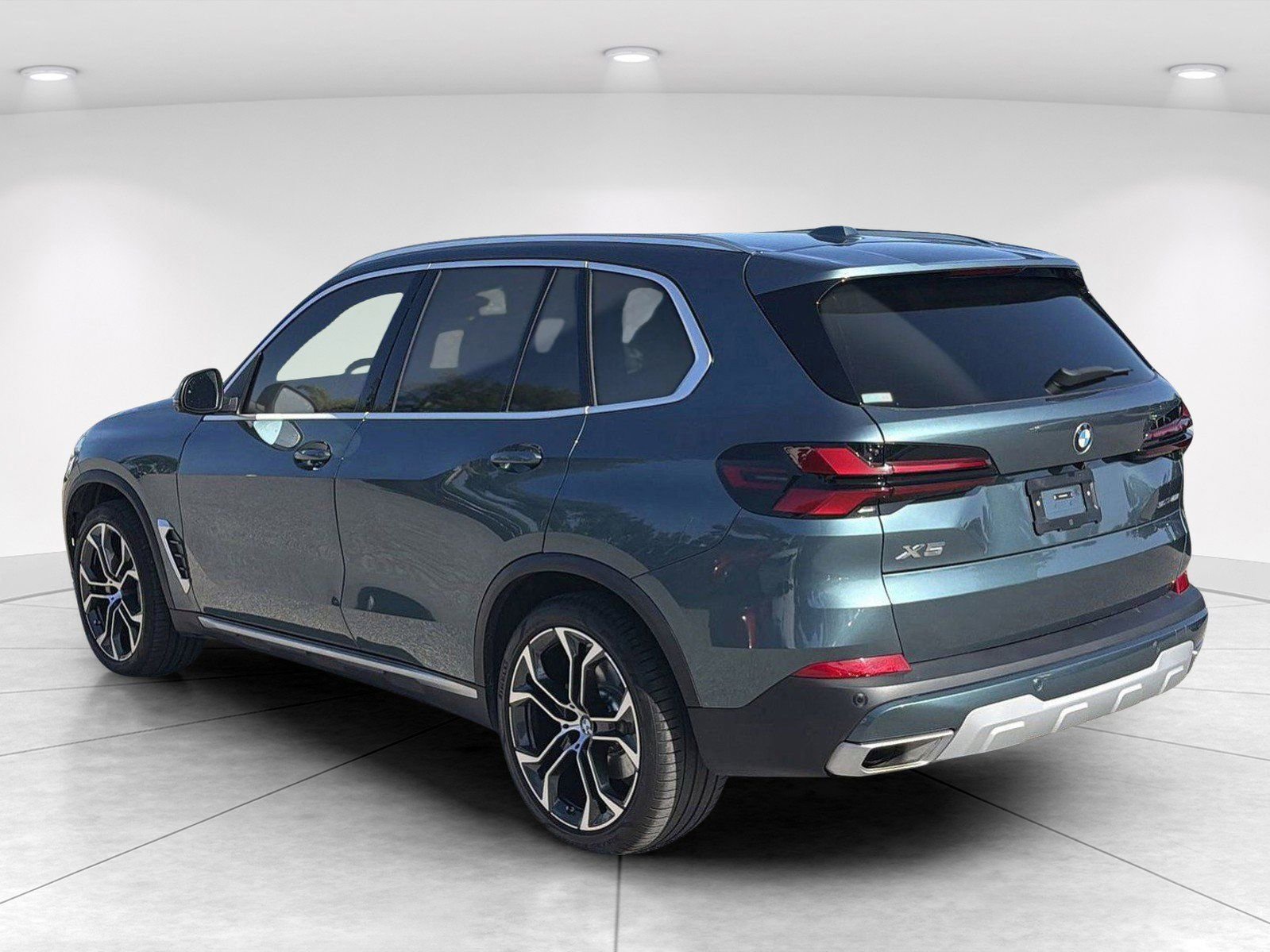 Certified 2024 BMW X5 sDrive40i w/ Premium Package RWD image 7