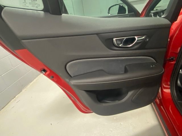 Used 2021 Volvo S60 T5 R-Design FWD image 6