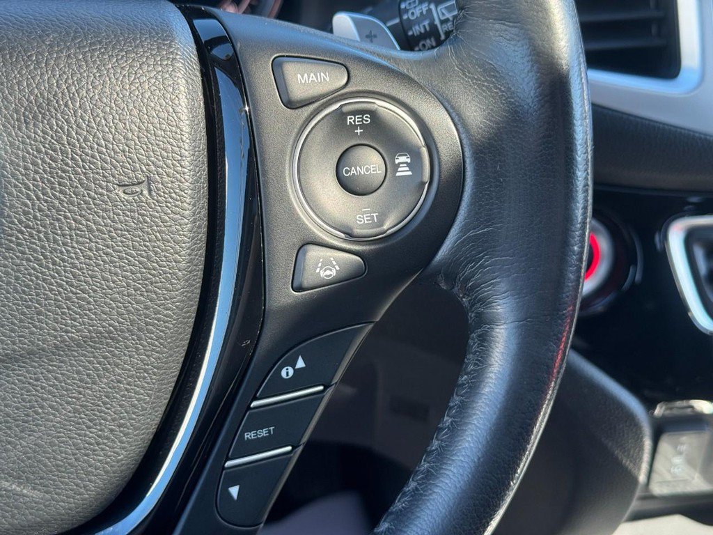 Used 2016 Honda Pilot Touring image 29