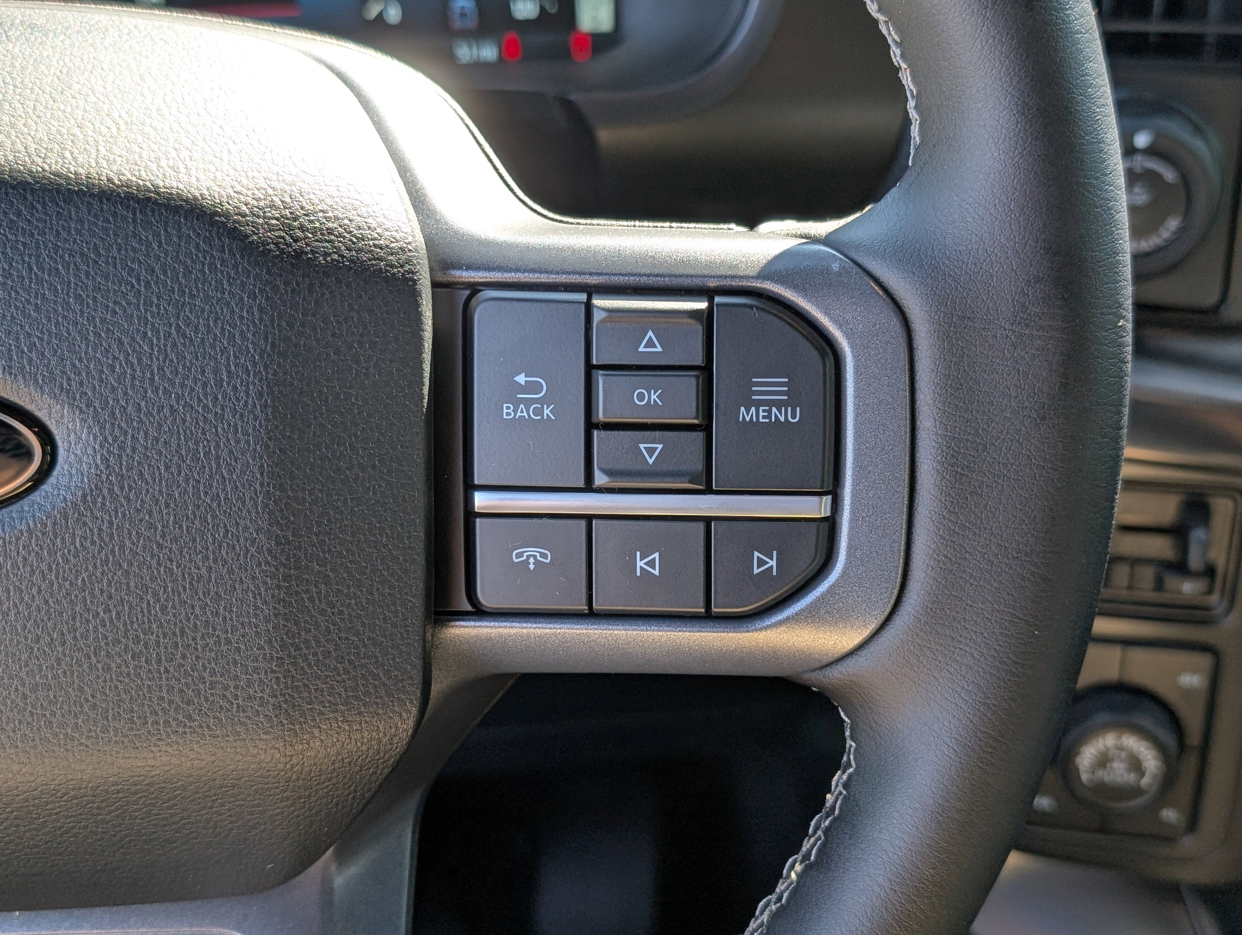 New 2025 Ford F150 Lariat w/ Equipment Group 502A High image 22