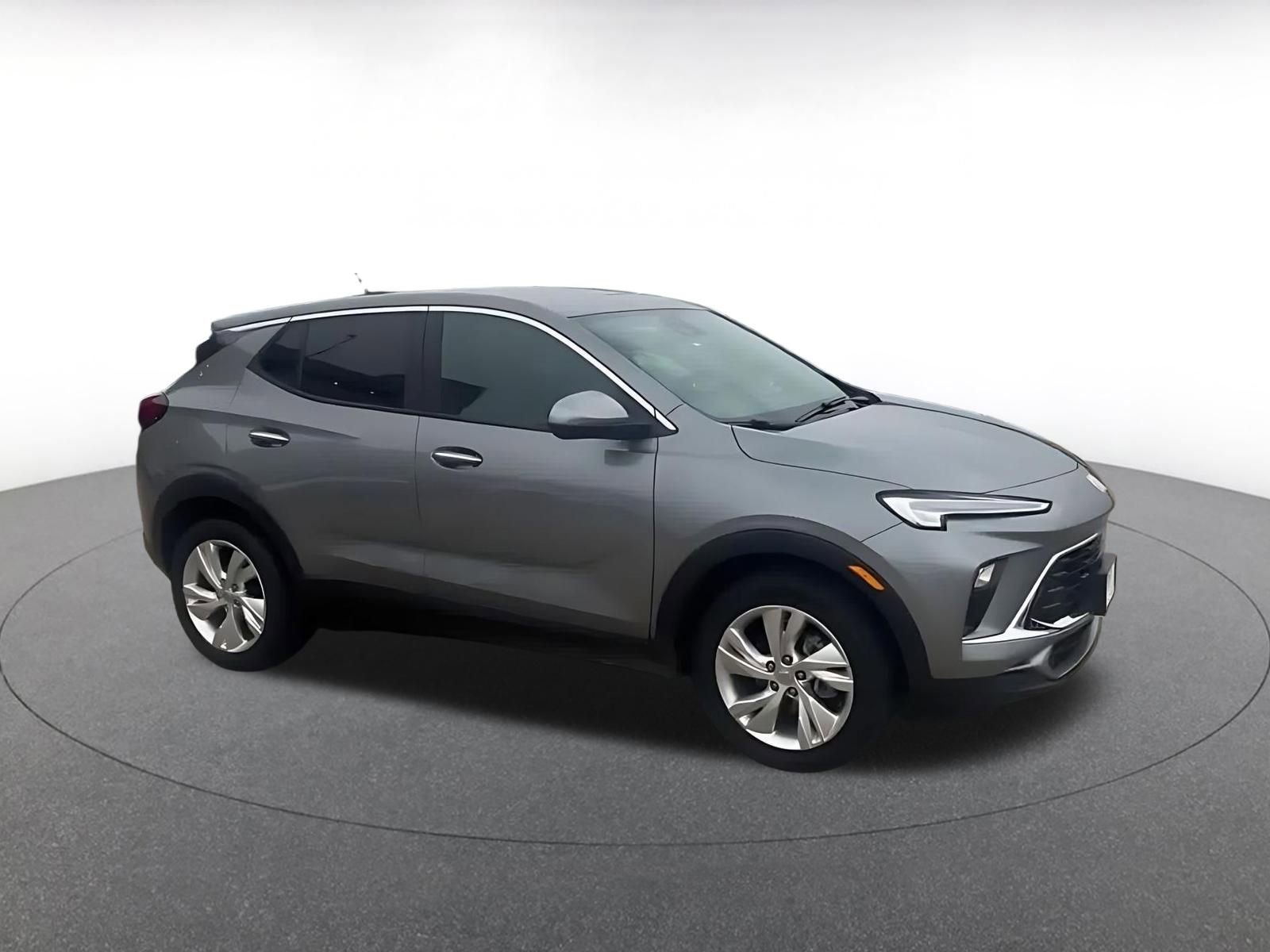 Used 2025 Buick Encore GX Preferred FWD image 2