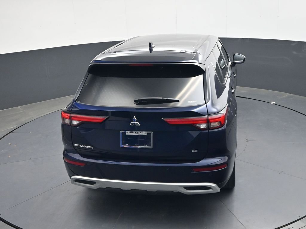 Used 2024 Mitsubishi Outlander SE AWD/4WD image 24