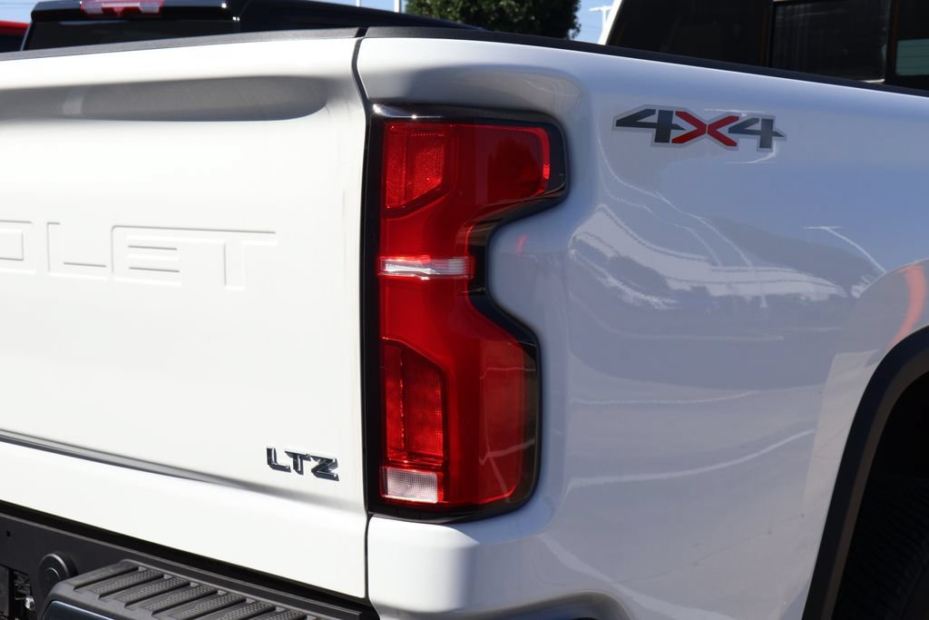 New 2026 Chevrolet Silverado 3500 LTZ w/ LTZ Premium Package AWD/4WD image 6