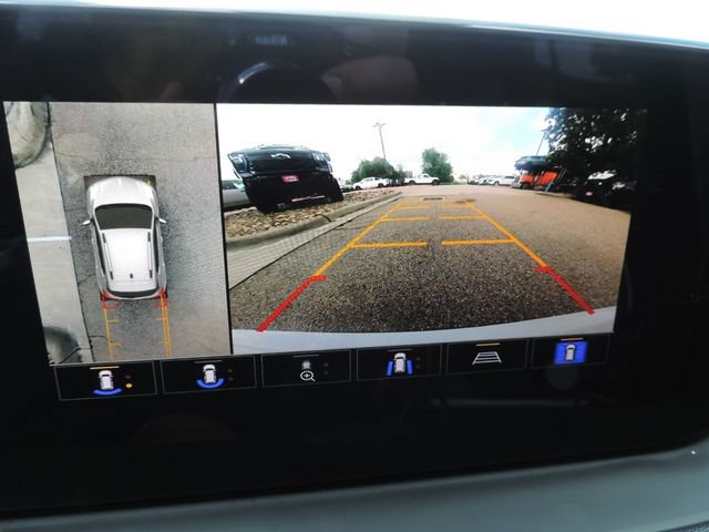 Certified 2026 Buick Encore GX Avenir w/ Avenir Technology Package FWD image 32