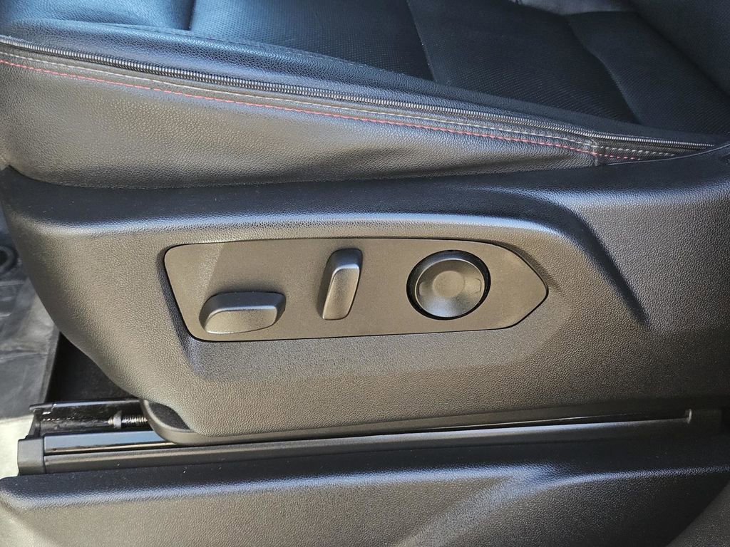 Used 2023 Chevrolet Suburban RST w/ Sport Performance Package image 14