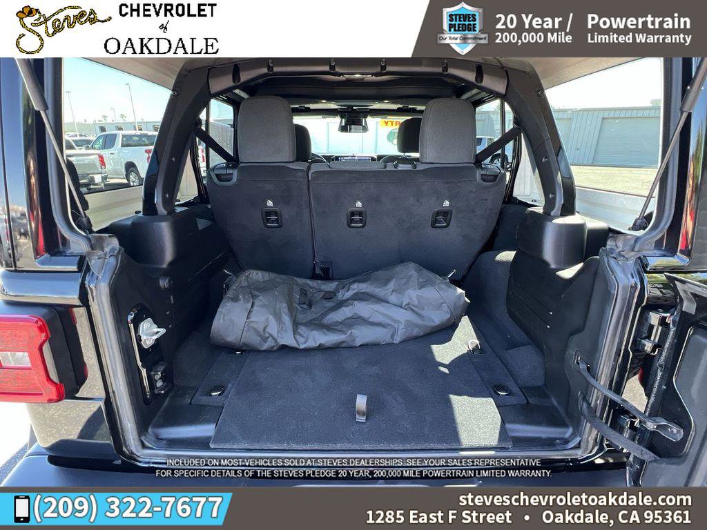 Used 2025 Jeep Wrangler Unlimited Rubicon AWD/4WD image 28