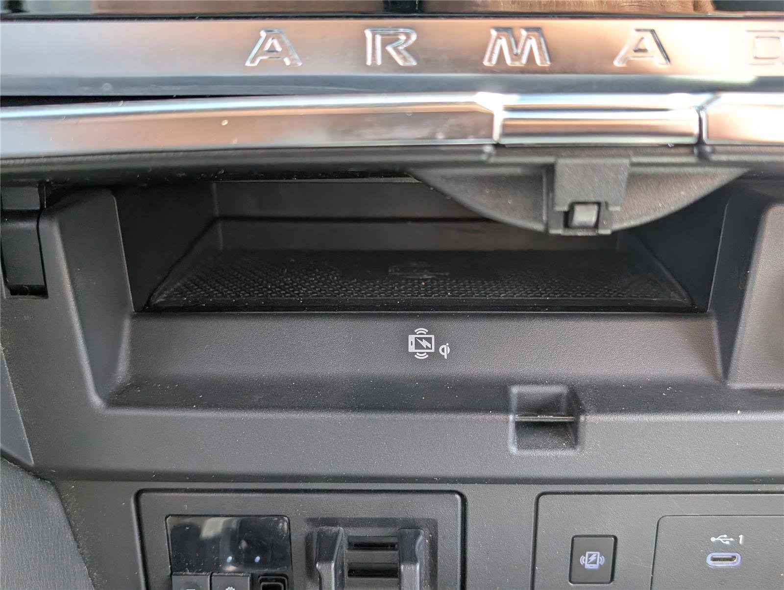 Used 2023 Nissan Armada SL w/ Midnight Edition Package image 29