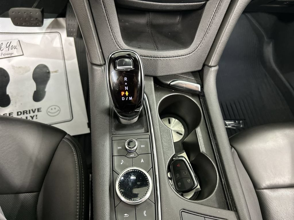 Used 2023 Cadillac XT6 Premium Luxury w/ Technology Package AWD/4WD image 18