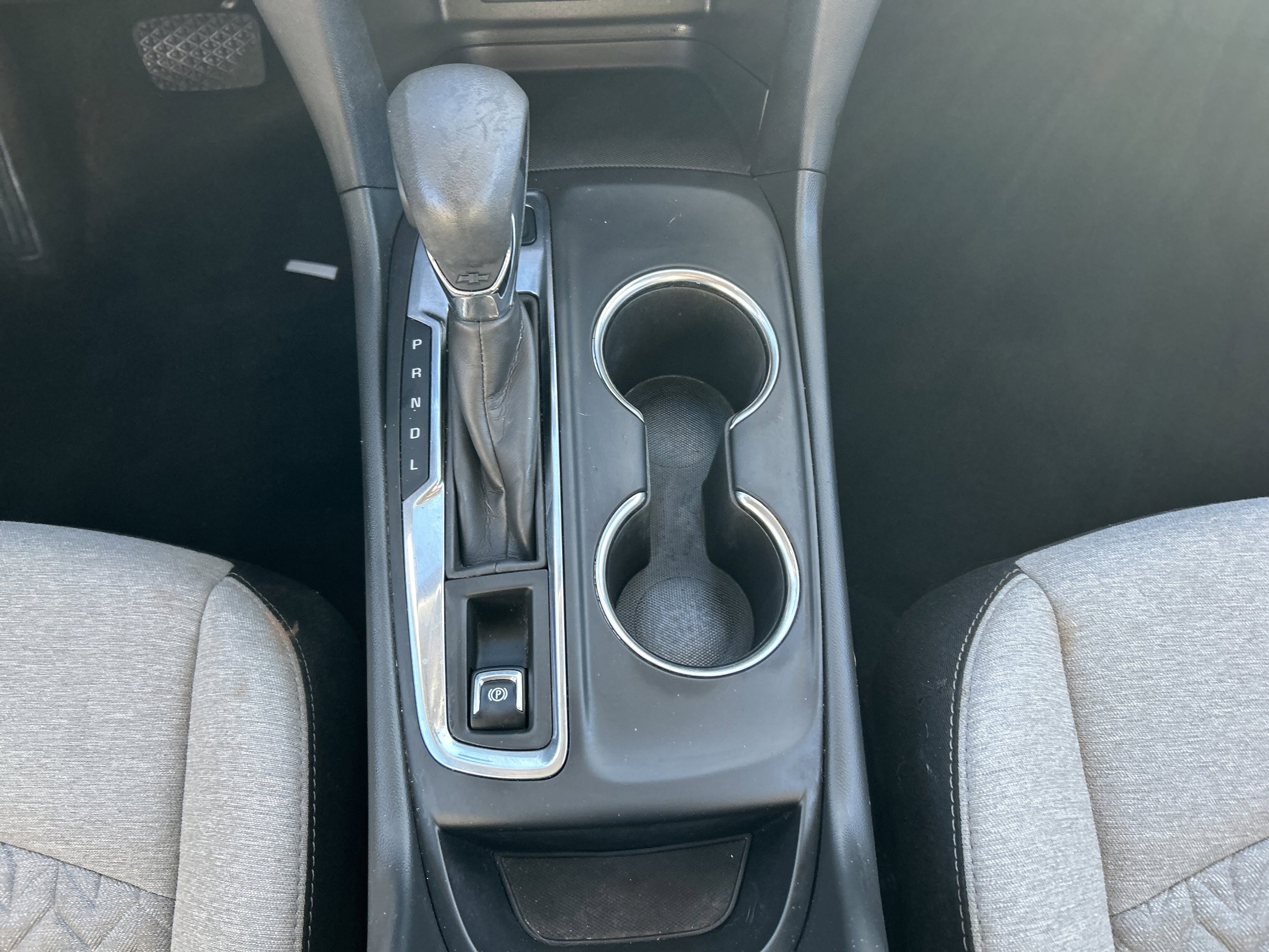 Used 2024 Chevrolet Equinox LS w/ LS Convenience Package image 39