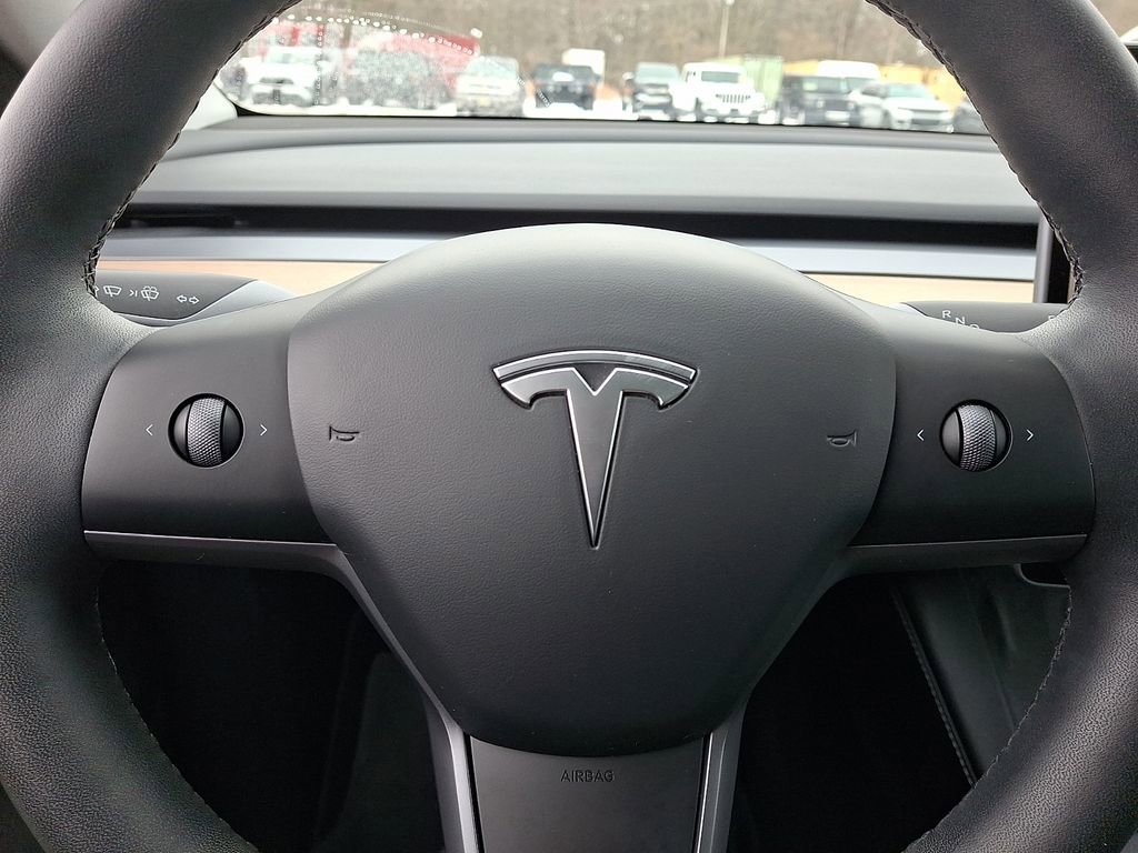 Used 2023 Tesla Model Y Long Range image 25