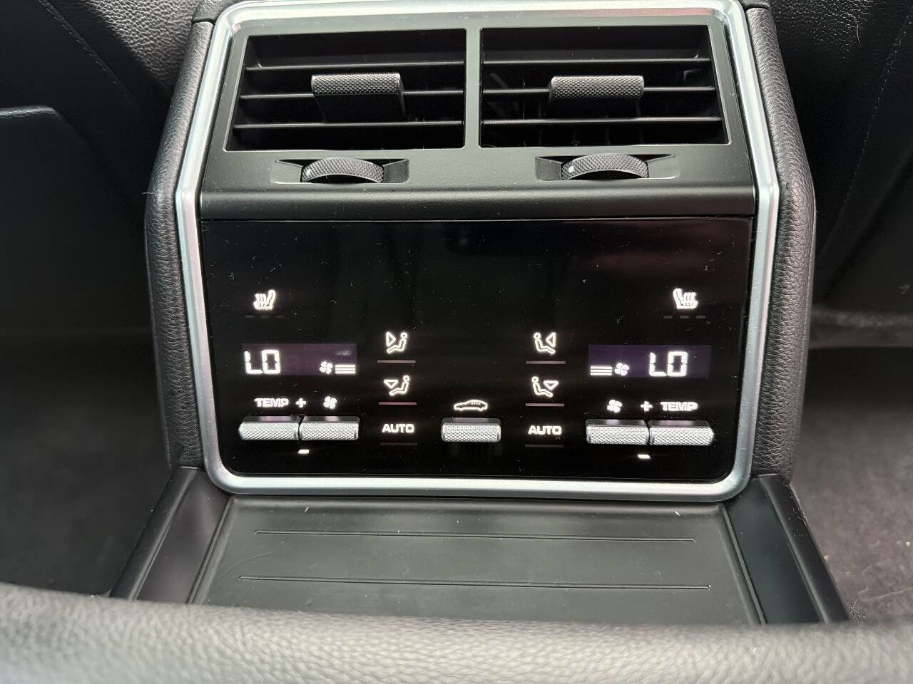 Used 2018 Porsche Panamera 4 AWD/4WD image 24