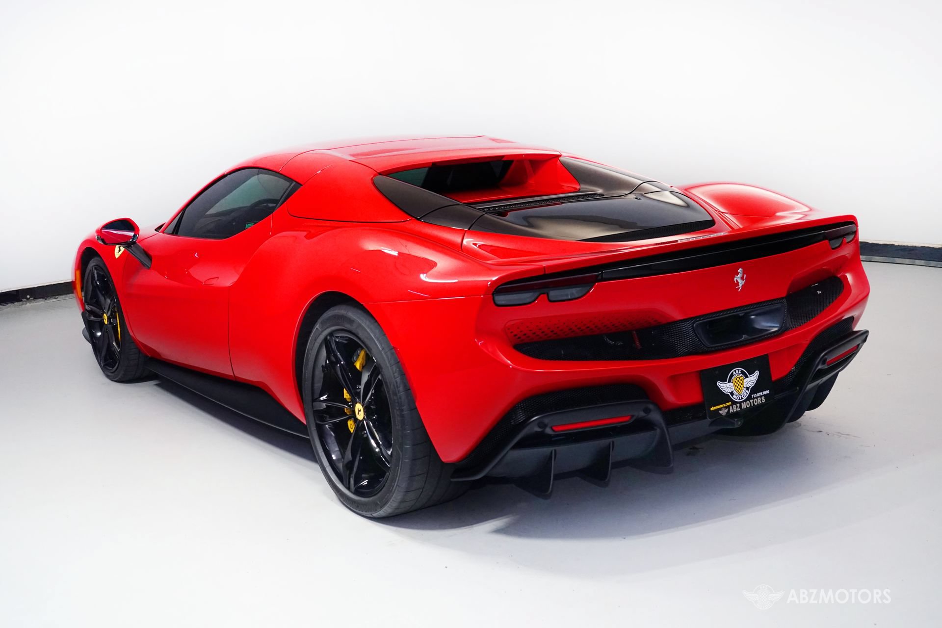 Used 2025 Ferrari 296 GTS RWD image 7