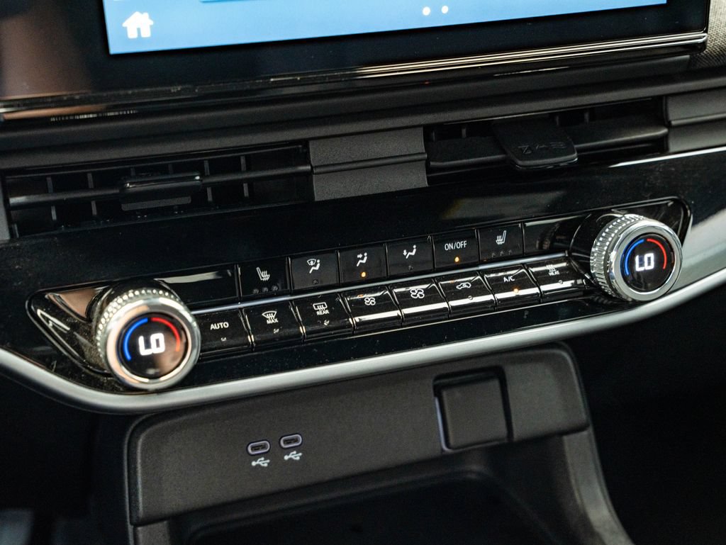 Used 2024 Honda Prologue EX image 35