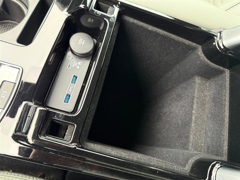 Used 2019 Land Rover Discovery HSE Luxury image 31