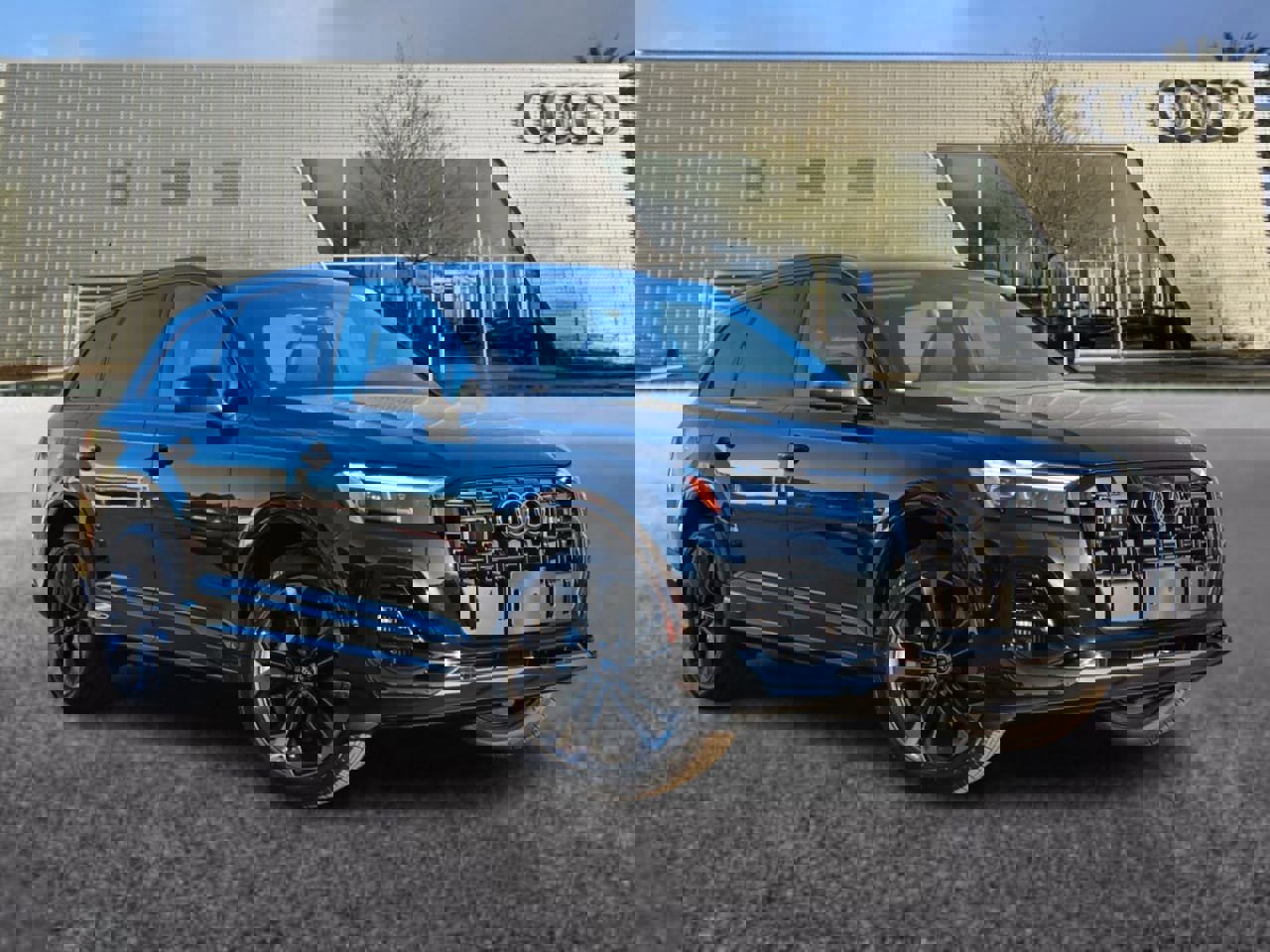 New 2025 Audi Q7 3.0T Premium Plus