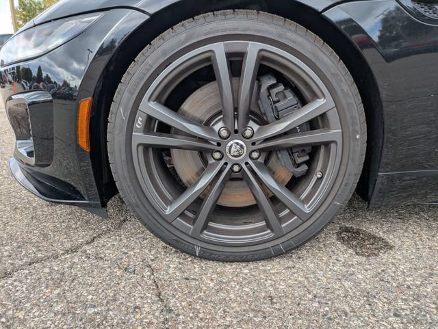 New 2024 Jaguar F-TYPE R AWD/4WD image 18