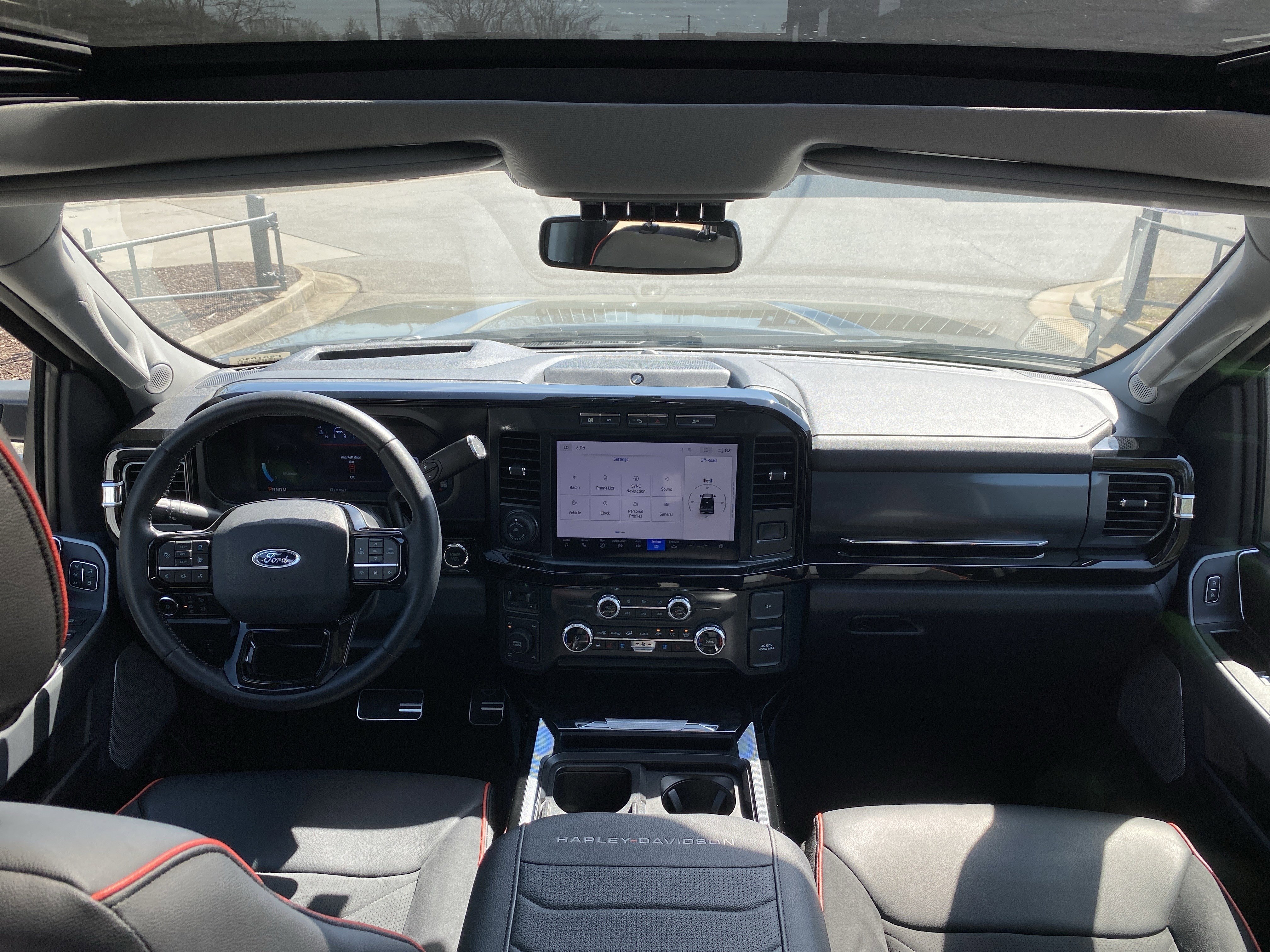 Used 2024 Ford F250 Lariat w/ Lariat Ultimate Package AWD/4WD image 18