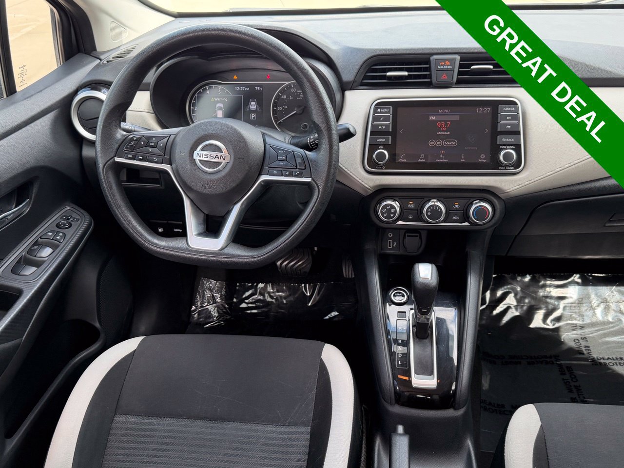 Used 2021 Nissan Versa SV FWD image 15
