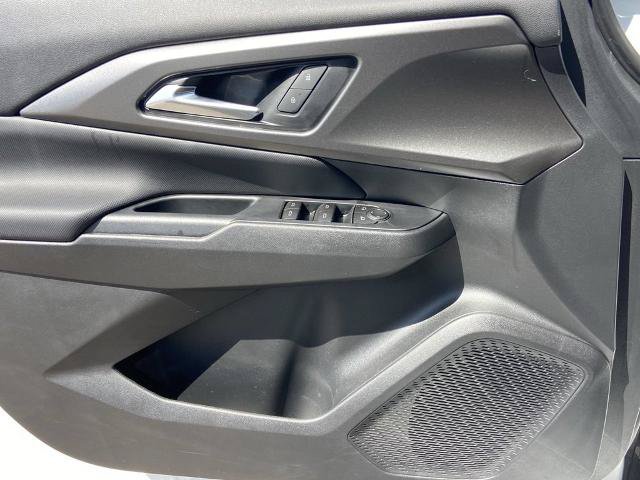 Used 2026 Chevrolet Equinox EV LT FWD image 17