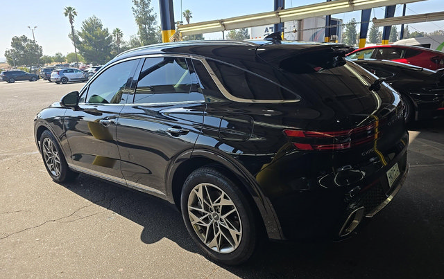 Used 2025 Genesis GV70 2.5T w/ Advanced Package AWD/4WD image 4