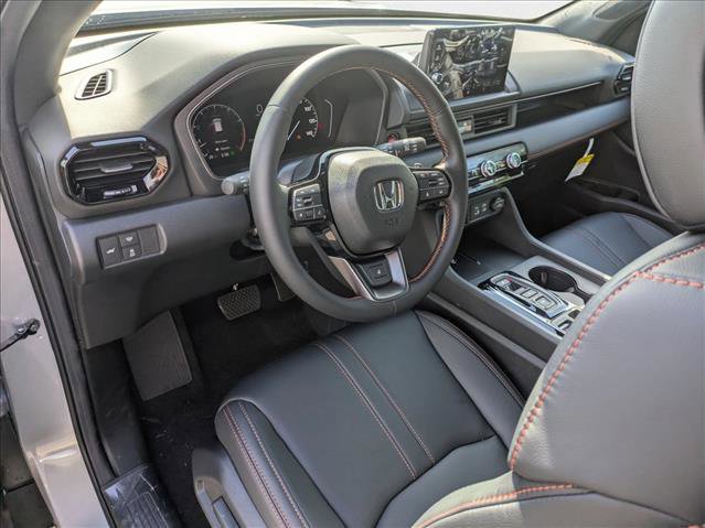 New 2025 Honda Pilot TrailSport image 3