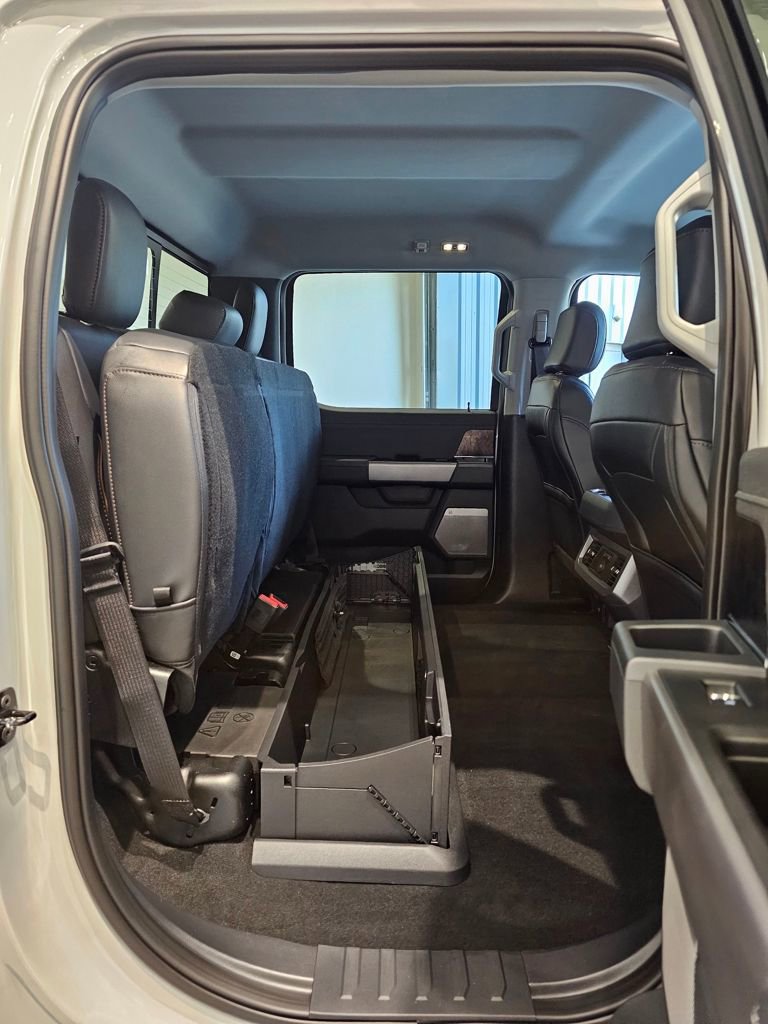 New 2026 Ford F350 Lariat w/ Tremor Off-Road Package image 35