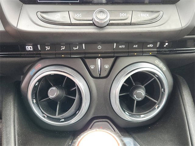 Used 2021 Chevrolet Camaro LT w/ Technology Package image 17