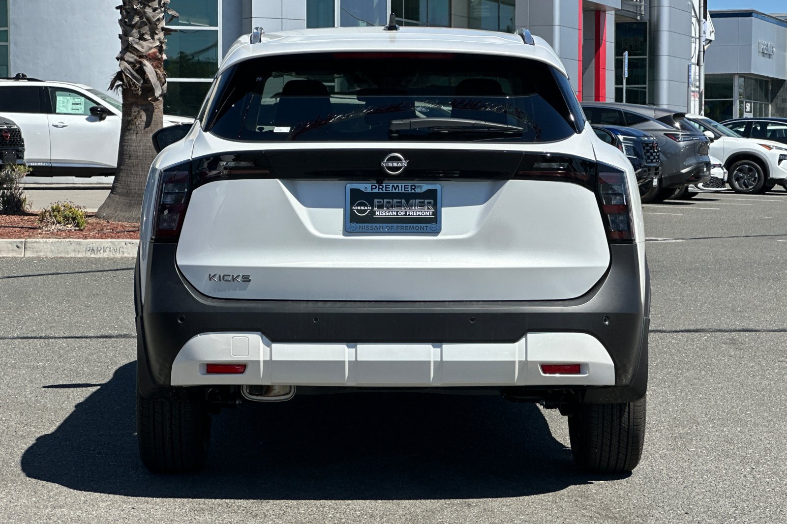 New 2026 Nissan Kicks SV w/ SV Premium Package FWD image 5