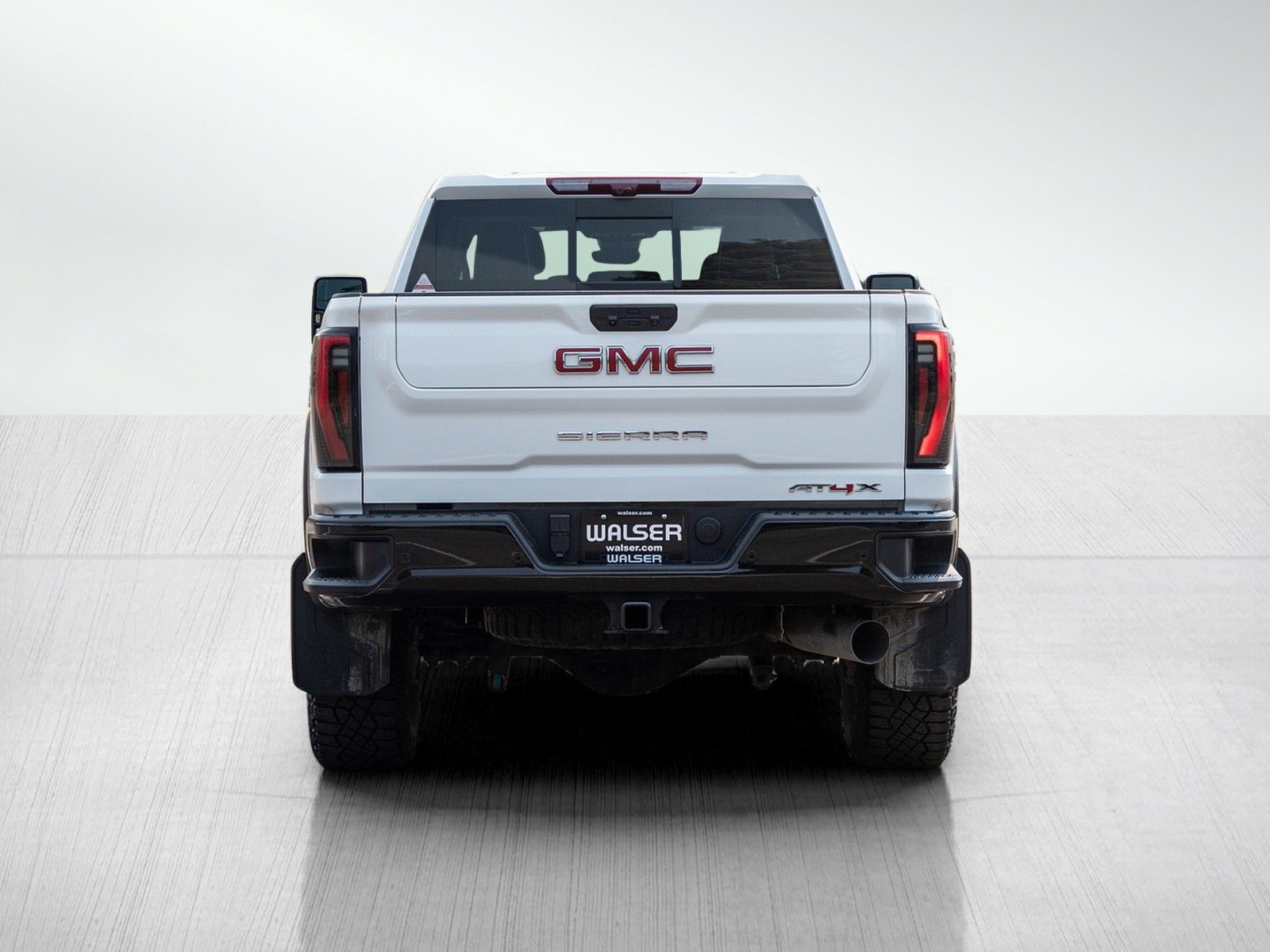 Used 2024 GMC Sierra 2500 AT4X AWD/4WD image 4