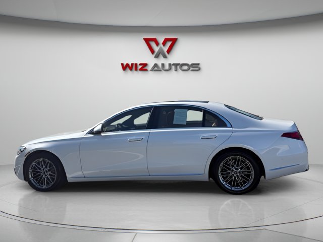 Used 2022 Mercedes-Benz S 580 4MATIC Sedan image 2