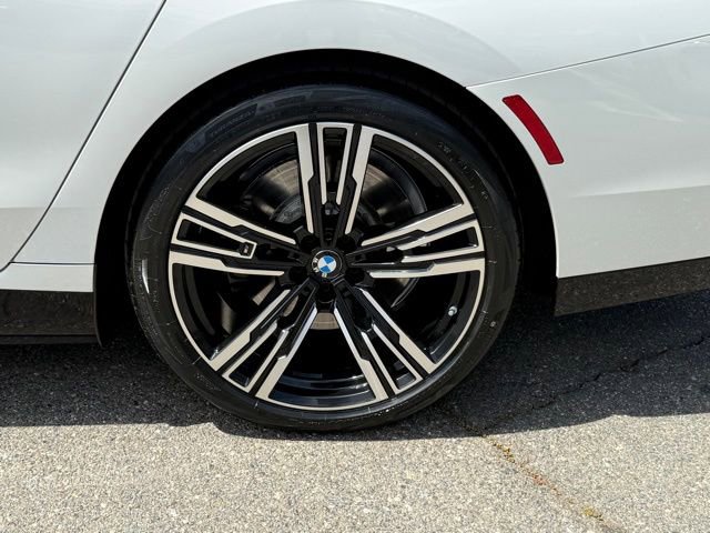 Certified 2024 BMW i7 xDrive60 image 14