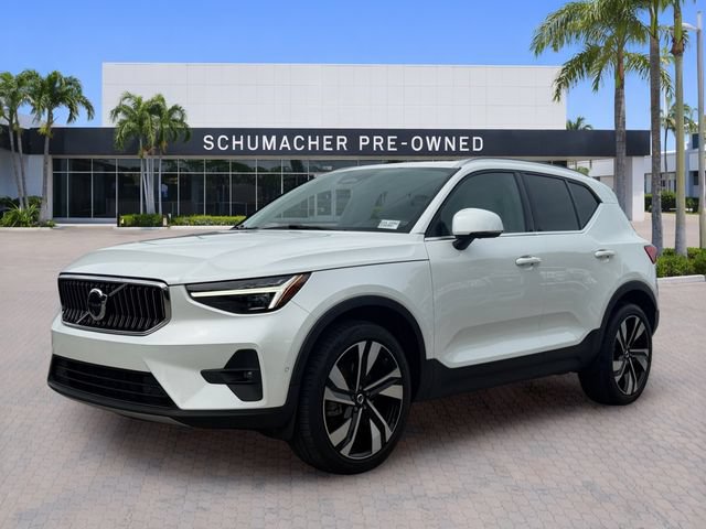 Certified 2024 Volvo XC40 B5 Plus w/ Protection Package Premier AWD/4WD image 3