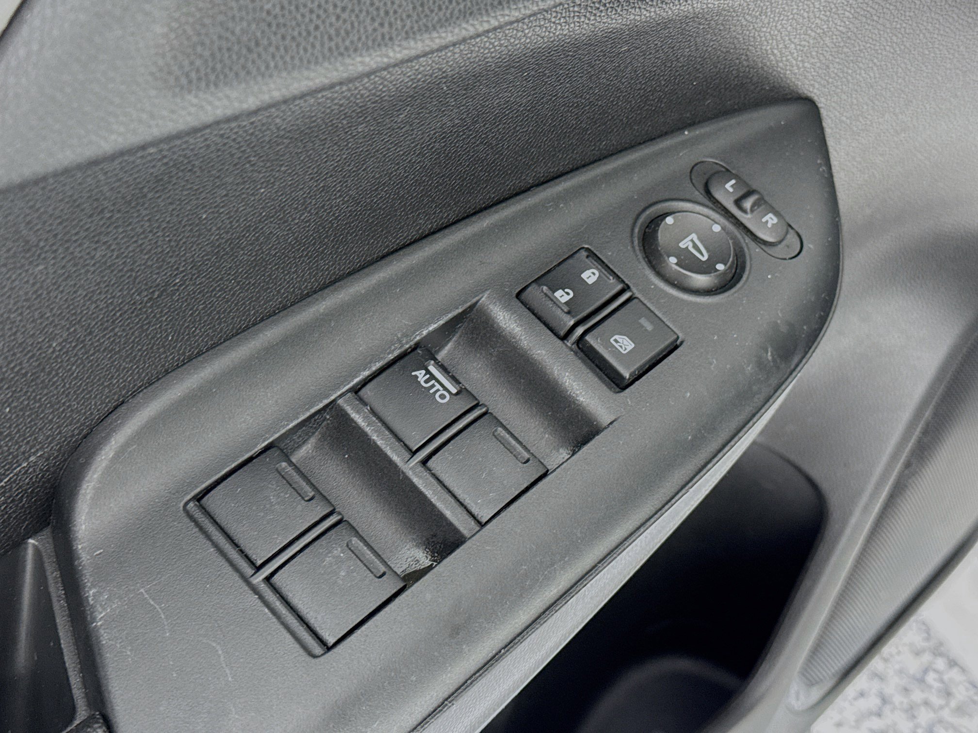 Used 2016 Honda Fit LX image 17