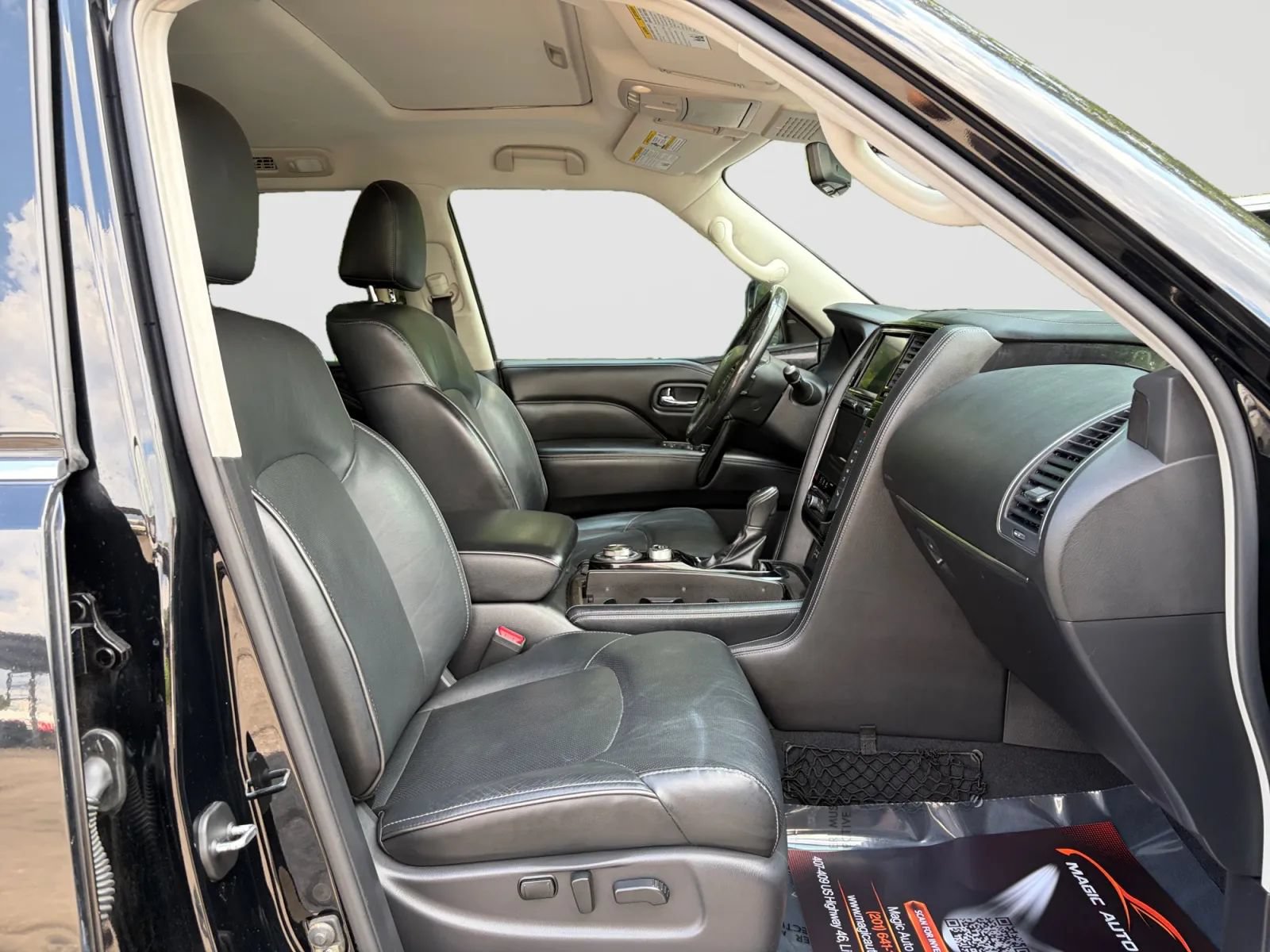 Used 2021 INFINITI QX80 Luxe w/ Cargo Package AWD/4WD image 22