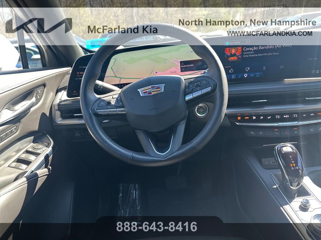 Used 2025 Cadillac XT4 Premium Luxury image 16