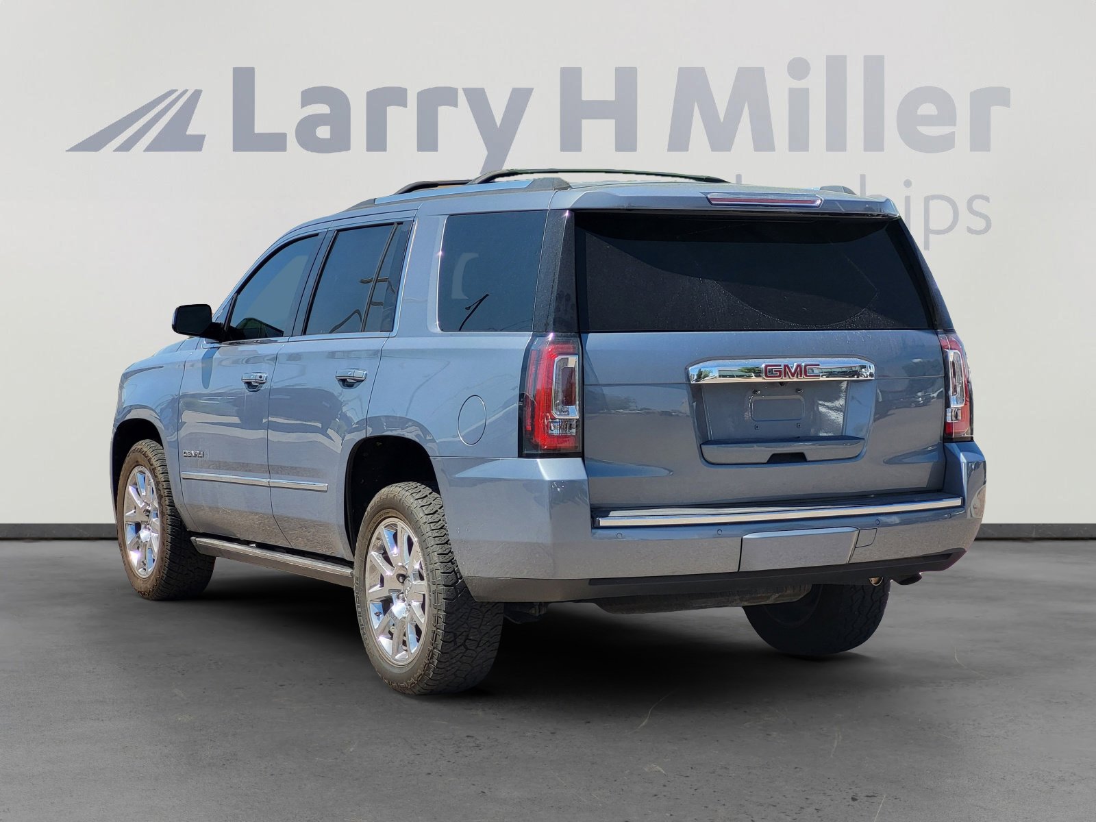 Used 2016 GMC Yukon Denali w/ Open Road Package AWD/4WD image 5