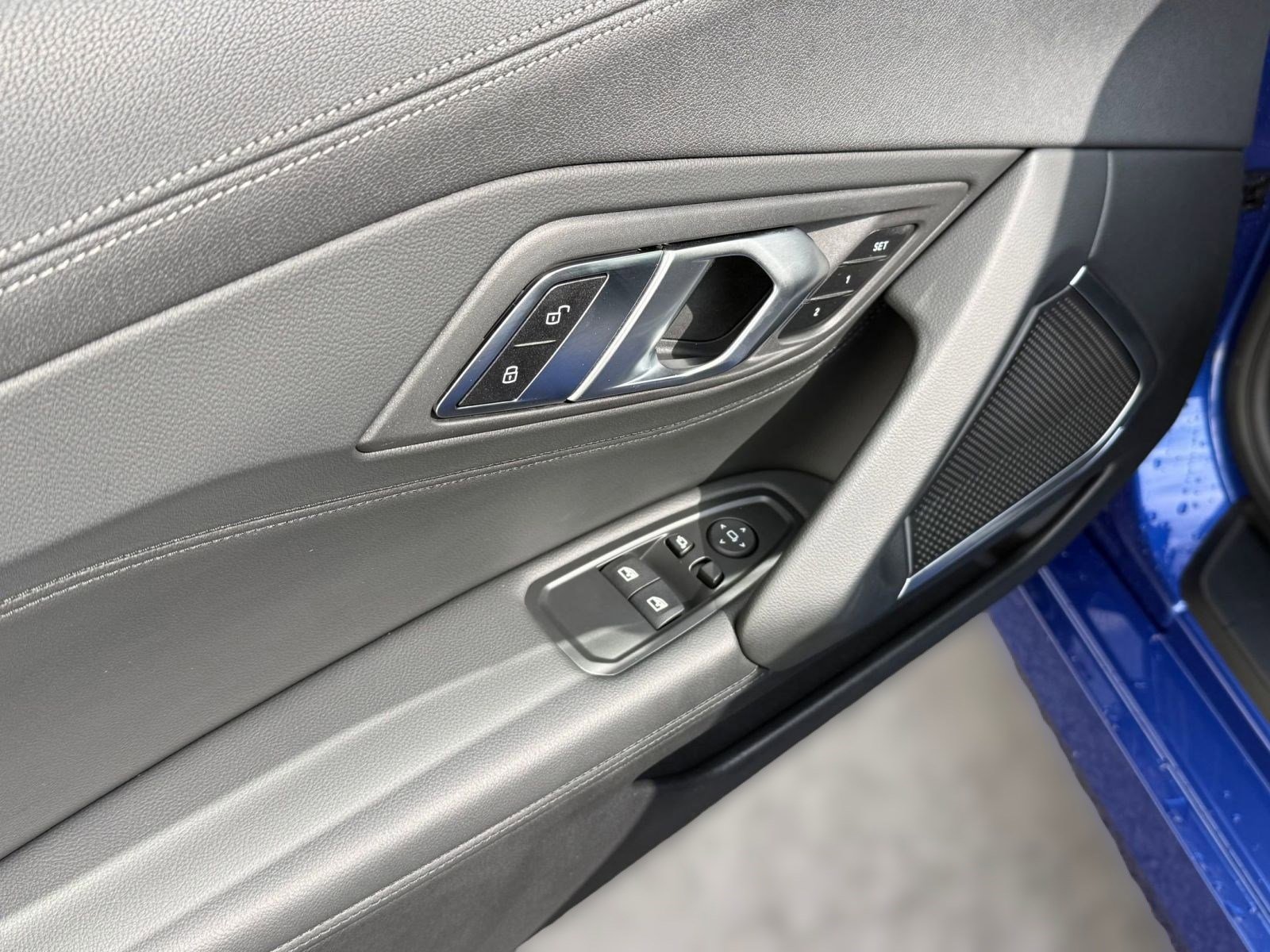 Certified 2025 BMW Z4 M40i w/ Premium Package image 21