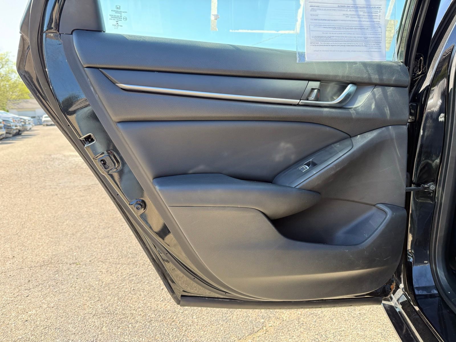 Used 2018 Honda Accord LX image 23